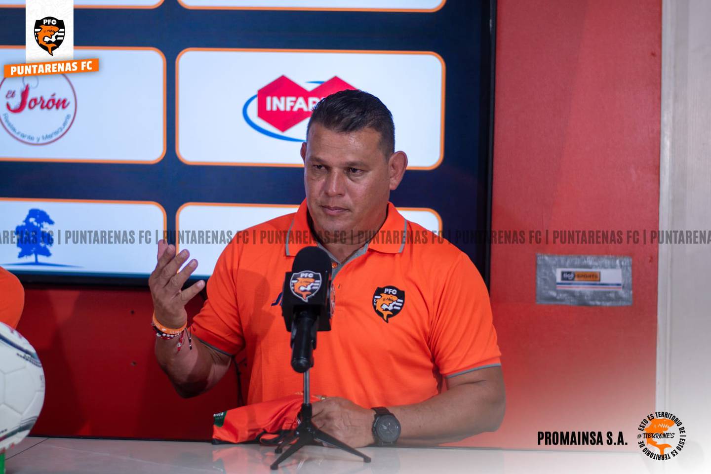 Géiner Segura, técnico de Puntarenas FC