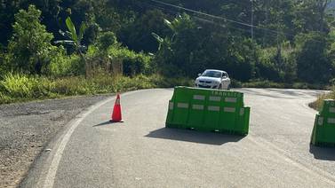 Paso entre Pérez Zeledón y Dominical cerrado por caída de material