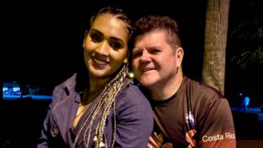 Henry Moya y la cantante Yorleny Castillo están juntos de nuevo
