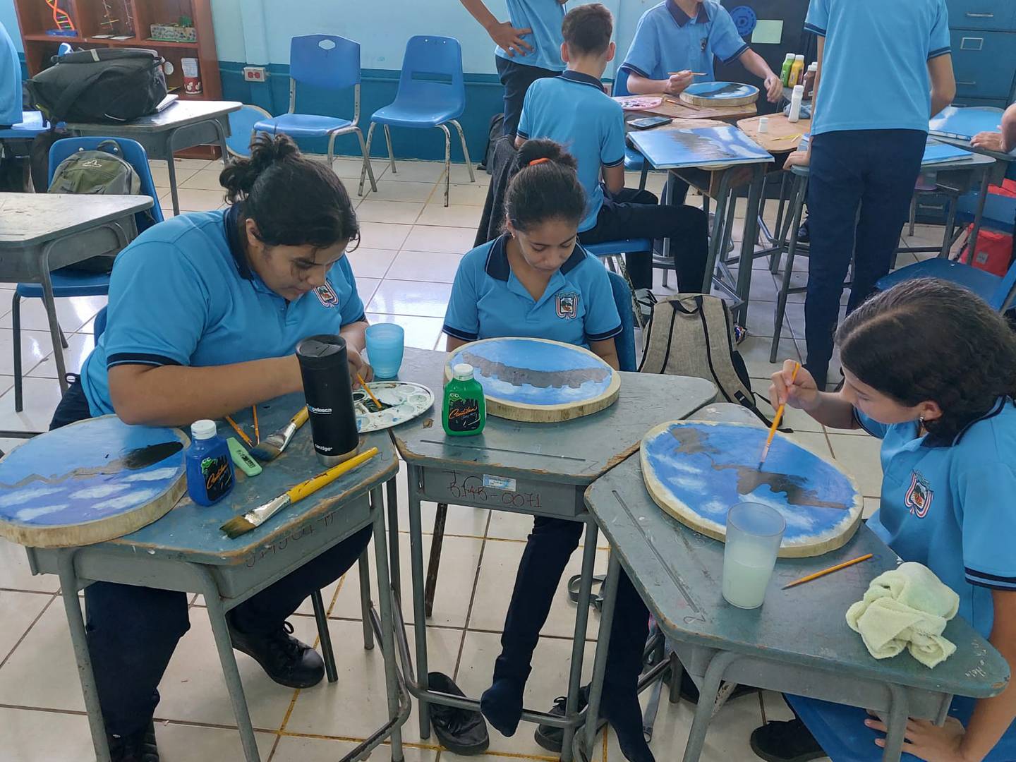 En el Liceo Rural de San Joaquín de Cutris, en San Carlos, desde hace cuatro años todos los estudiantes que inician el curso lectivo lo finalizan.