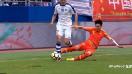 Equipo chino suspende a uno de sus jugadores por quebrar a un rival mientras jugaba con la selección China