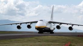 Uno de los aviones más grandes del mundo trae encargo para la Terminal de Contenedores de Moín
