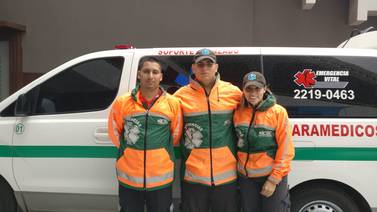 Paramédicos resucitaron la mejenga en el Estadio Nacional