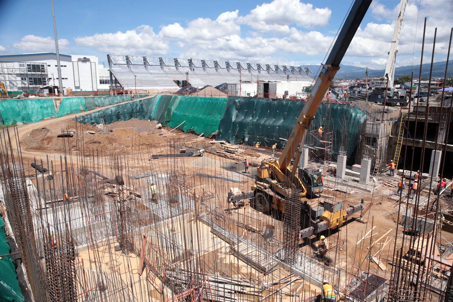 13/09/2023 Construcción del estadio Rosabal Cordero  de Heredia