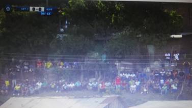 (Videos)En Nicaragua la gente se apelota para ver fútbol pese al coronavirus 