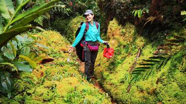 Cáncer de mama la animó a conquistar las montañas de Costa Rica
