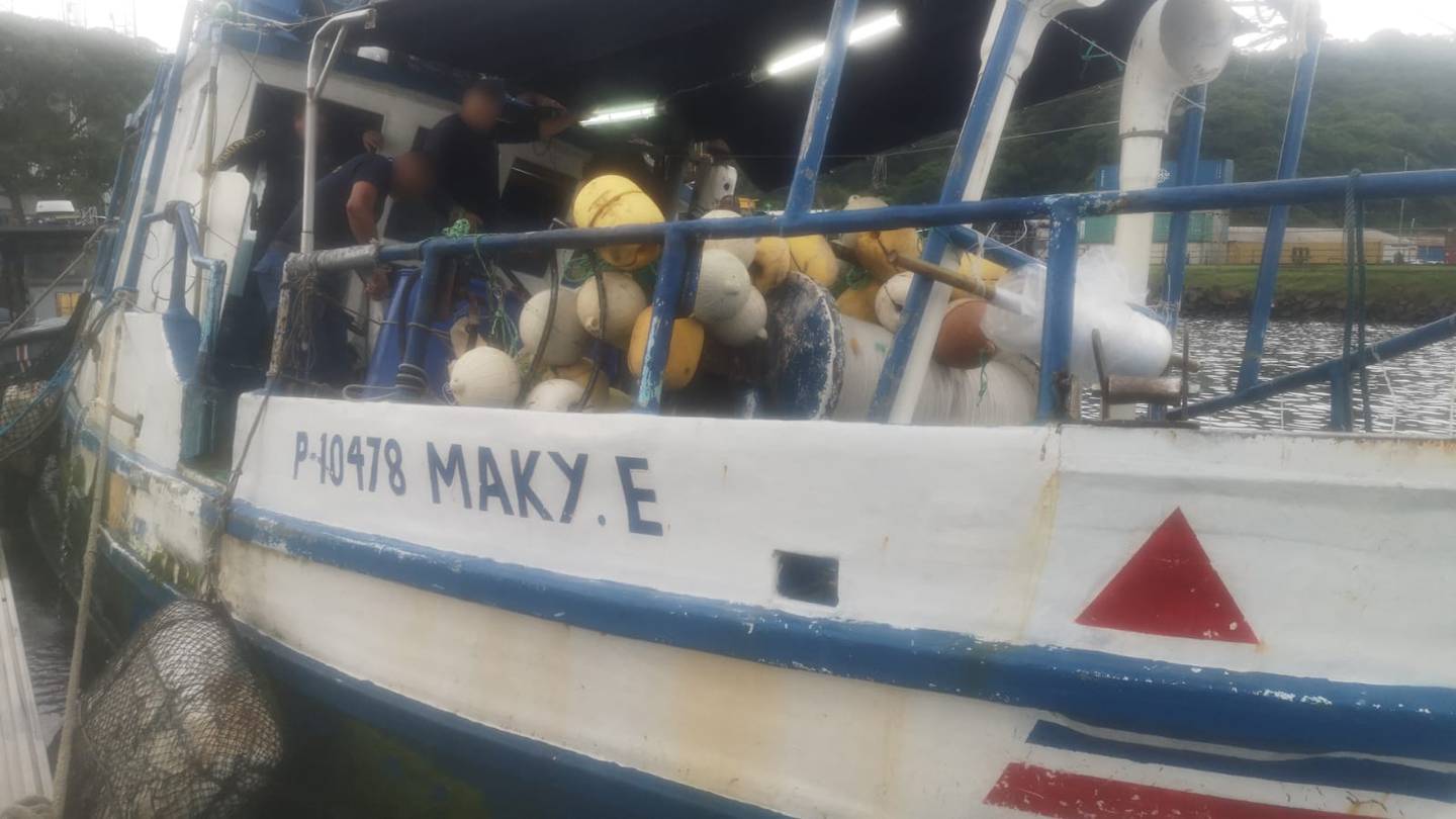 Decomisan tonelada de cocaína oculta en embarcación. Foto MSP.