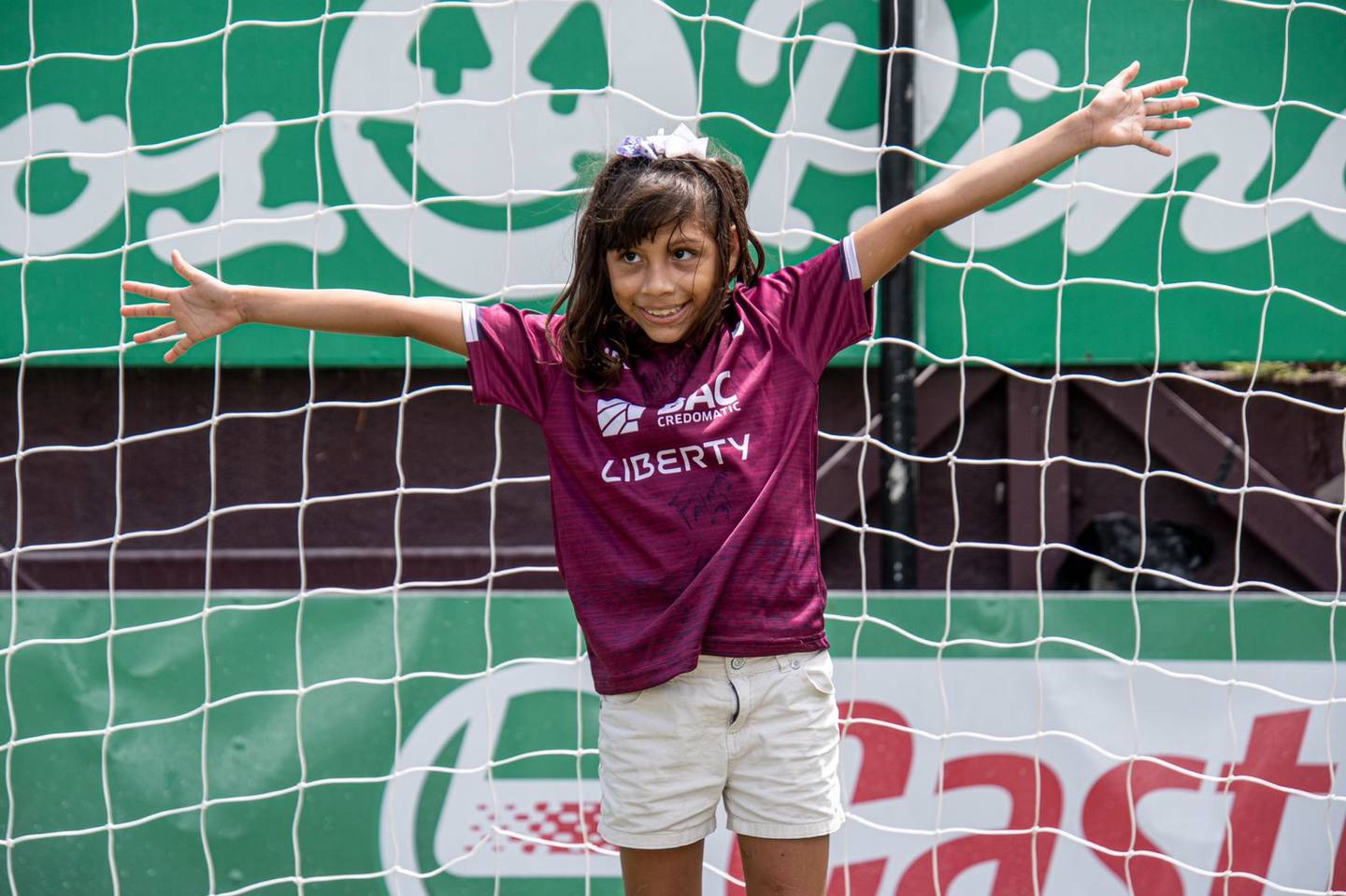 Alondra Quirós es una niña de 9 años que cumplió un sueño: ir al estadio y conocer a los jugadores del Saprissa. Prensa Saprissa.
