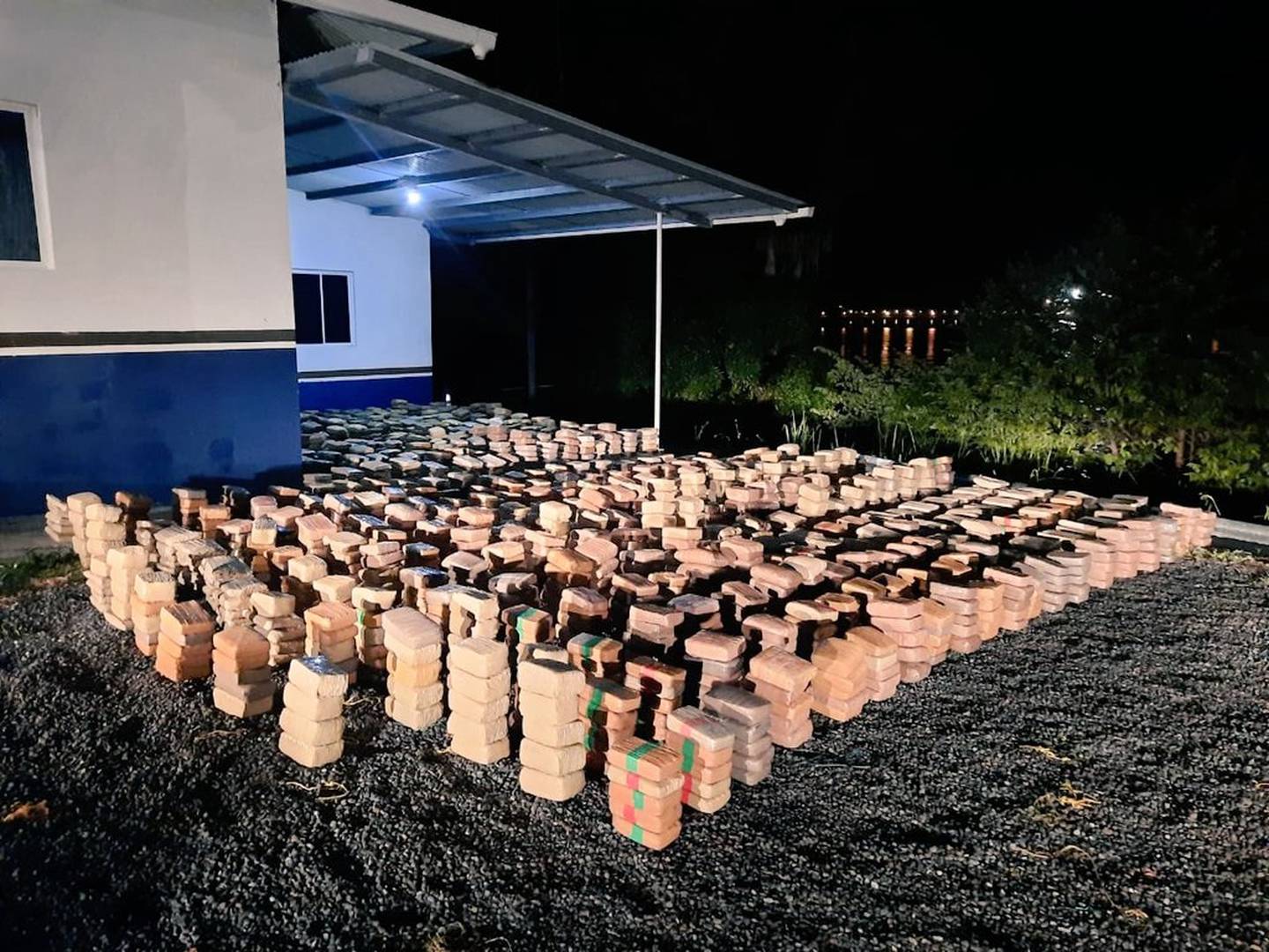 Autoridades panameñas detienen a tres ticos con más de dos toneladas de droga. Foto Ministerio Público de Panamá.