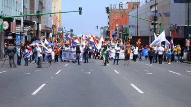 Día del Trabajador: Breteadores se lanzan a la calle para defender sus derechos