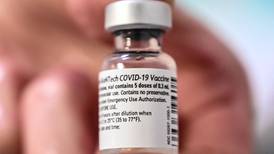 Segunda dosis de vacuna Pfizer-Biontech se pondrá 3 meses después de la primera