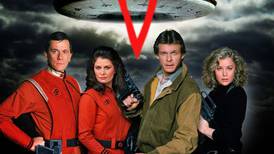 ‘V: Invasión Extraterrestre’: serie de los 80 llega a HBO MAX y enciende la chispa de la nostalgia