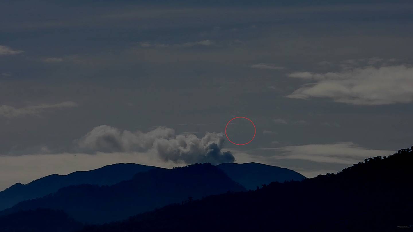 Graban supuesta visita de un Ovni en el volcán Turrialba