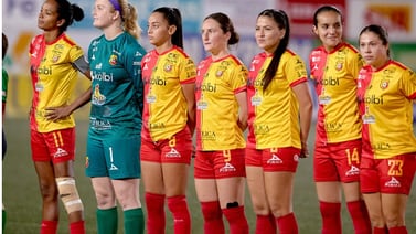 Mónica Malavassi manda filazo al presidente del fútbol femenino