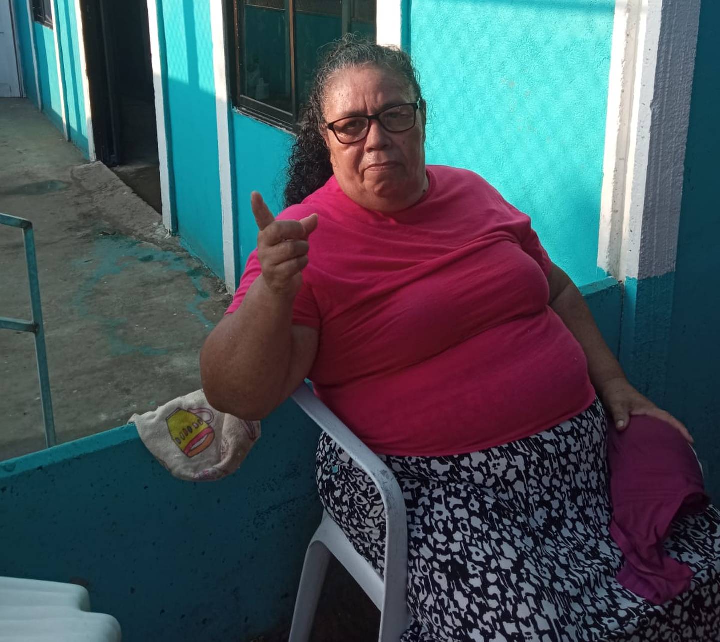 Rut Noemi Guerrero es una salvadoreña bien luchadora que con 64 años demuestra que a cualquier edad se puede empezar un negocito.