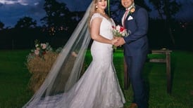 Tírese las fotos de la boda secreta del cantante Eduardo Aguirre 
