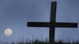 Critican cartel oficial de Semana Santa por tener un Cristo “demasiado afeminado y amanerado”