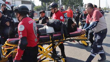 Un muerto y 57 heridos por choque en Metro de Ciudad de México