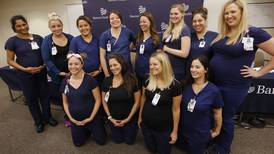 ¡Insólito! 16 enfermeras que están embarazadas al mismo tiempo