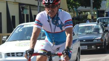Papá del ciclismo guanacasteco heredó pasión a sus decenas de pupilos