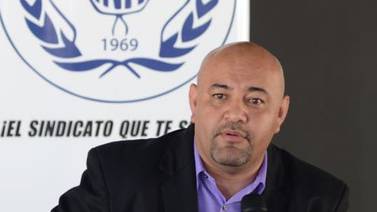Sindicalista señalado por financiamiento a campaña de Rodrigo Chaves, dejó plantados a los diputados