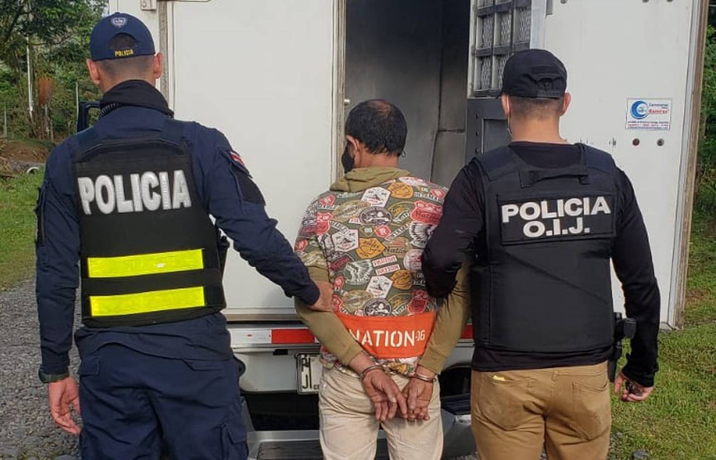Detienen a hombre apellidado Rodríguez sospechoso de participar en asalto a un restaurante en Guápiles. Foto OIJ.