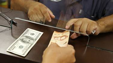 Precio del dólar en Costa Rica, ¿dónde es mejor cambiarlos?