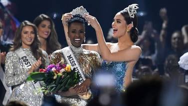 Transexuales pueden aspirar a la corona de Miss Sudáfrica 