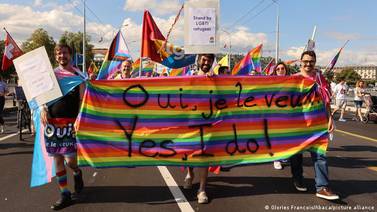 Suiza aprueba el matrimonio entre parejas del mismo sexo gracias a un referéndum