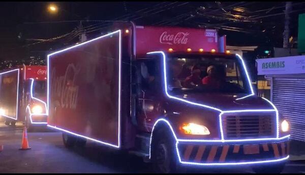 Coca Cola Hara Caravanas Con Sus Personajes El Oso El Pinguino Y El Reno La Teja