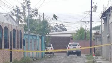 Operativo en Limón por supuesta presencia de peligrosos explosivos en vivienda
