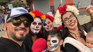 Celebre el Día de los Muertos al estilo mexicano