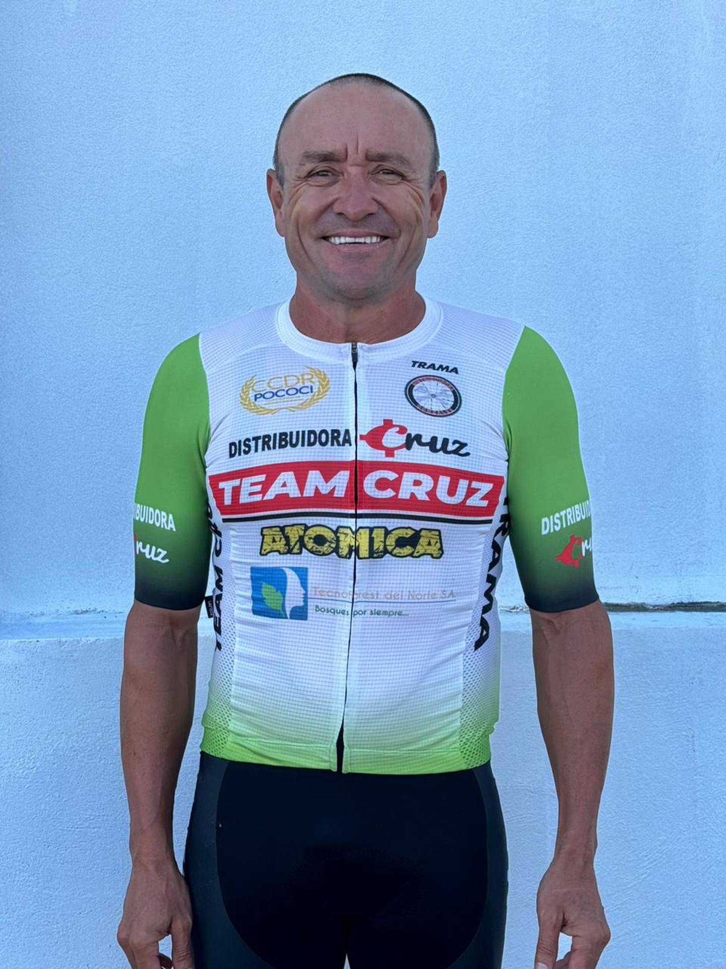 Randall Aguilar, a sus 46 años y 7 meses correrá la Vuelta Ciclística a Costa Rica 2023 con el equipo Distribuidora Cruz-Tecnofotest Atómica-Trama Sport.  Entre 2015 y 2020 don Randall estuvo en la cárcel por eso se le conoce como El Preso Número 9.
