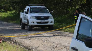 De varios balazos matan a peón dentro de una finca en Batán