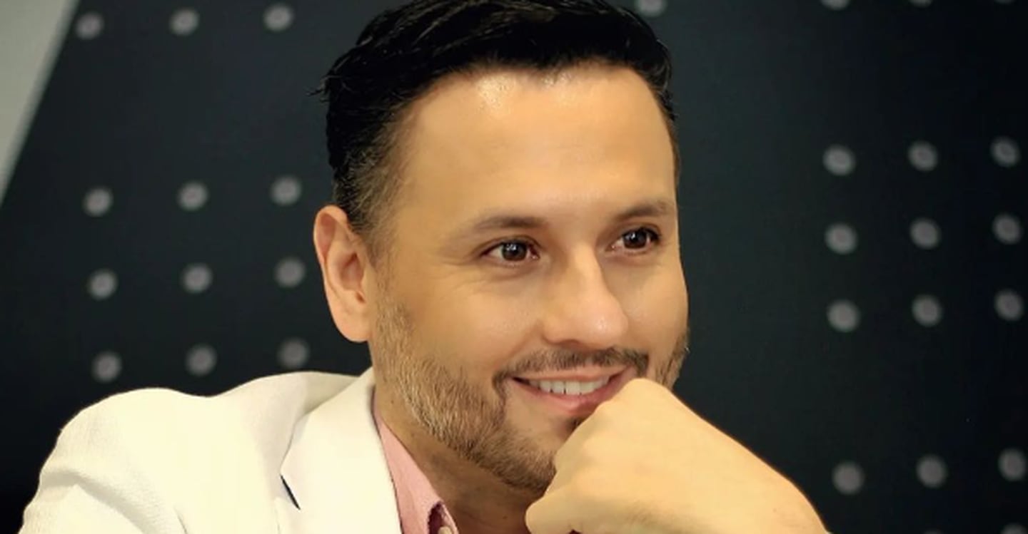 Wálter Campos es un reconocido periodista, presentador de televisión y locutor.