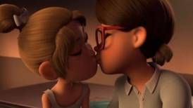 Netflix muestra el primer beso lésbico en una de sus series animada 
