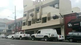 Maleante asalta casino en Ciudad Quesada y huye con 8 millones