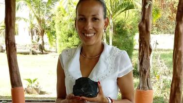 Mujer sancarleña espera una buena oferta para vender su meteorito