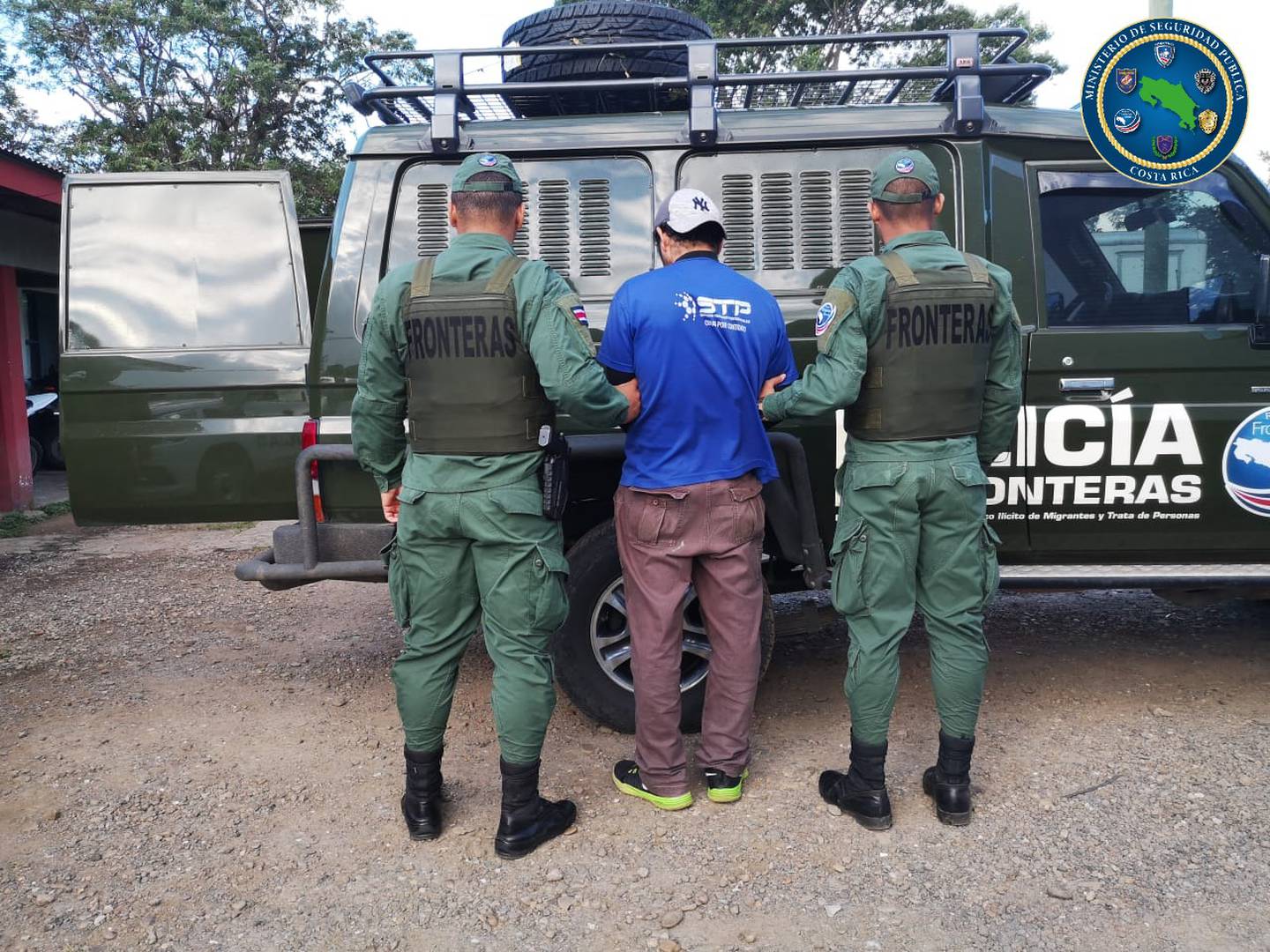 Detienen a extranjero en La Cruz de Guanacaste por sobornar a policía de fronteras. Foto MSP.