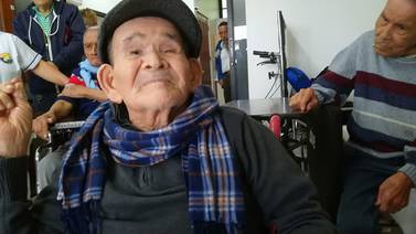 Chepito, el tico de 118 años ya salió del hospital como todo un roble