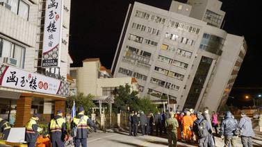 Seis muertos y más de 200 heridos por terremoto en Taiwán