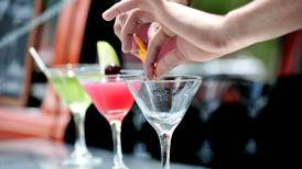 Aprenda con el INA cómo ser un excelente bartender y salonero