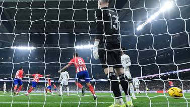 Atlético de Madrid le complicó la vida al Real Madrid para meterle emoción a la liga española