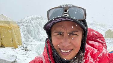 Ligia Madrigal da importante anuncio sobre su escalada a la cima del Everest