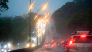 Conductores deberán reducir velocidad debido a los aguaceros que provocará tormenta Julia  
