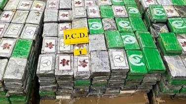 Decomisan 901 kilos de cocaína escondidos en contener cargado con fruta de exportación 