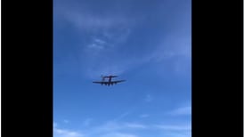 Video: Chocan dos aviones de la Segunda Guerra Mundial en exhibición aérea en Dallas