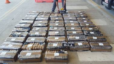 Falsos pescadores ticos caen con 750 kilos de cocaína