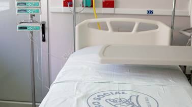 Al hospital del coronavirus solo le quedan 49 camas libres