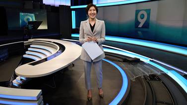 Una mujer presenta, por primera vez en la historia, las noticias en Corea del Sur